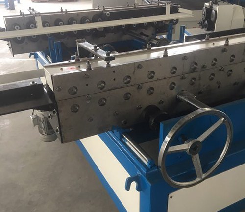 辽宁正品风管生产线省钱,风管生产线