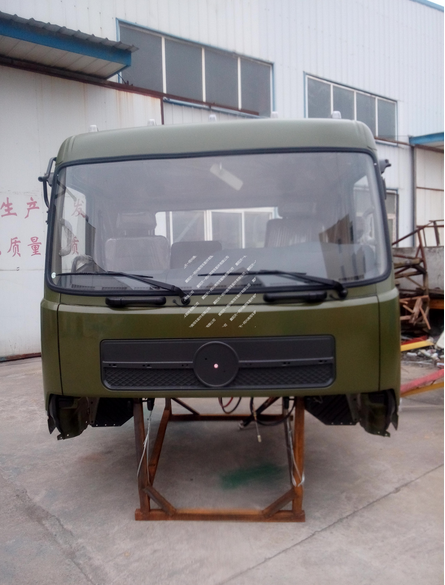 东风天锦驾驶室1