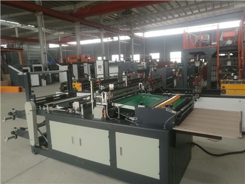 制袋机武汉垃圾袋生产设备制袋机按需定制,制袋机