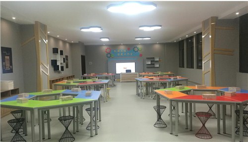 广西青少年活动教室展品设计与组装,教室