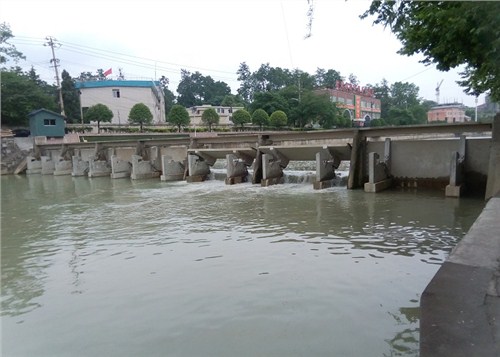 长沙水利翻板闸哪家强,翻板闸
